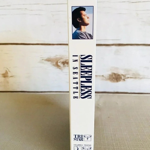 SLEEPLESS IN SEATTLE VHS Home Video Tape Starring Tom Hanks - Picture 3 of 5
